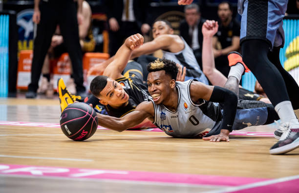 西部前列的 西部前列的