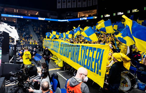 充满活力的 充满活力的